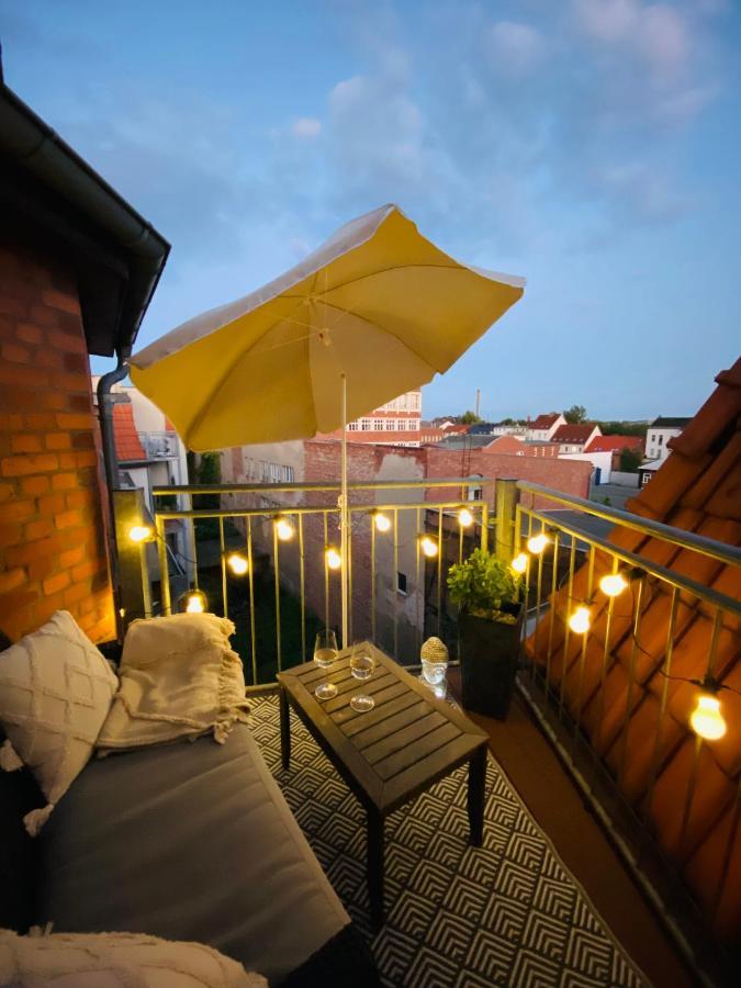 Home Cinema - Balcony - Wi-Fi & Streams Magdeburg Exterior photo